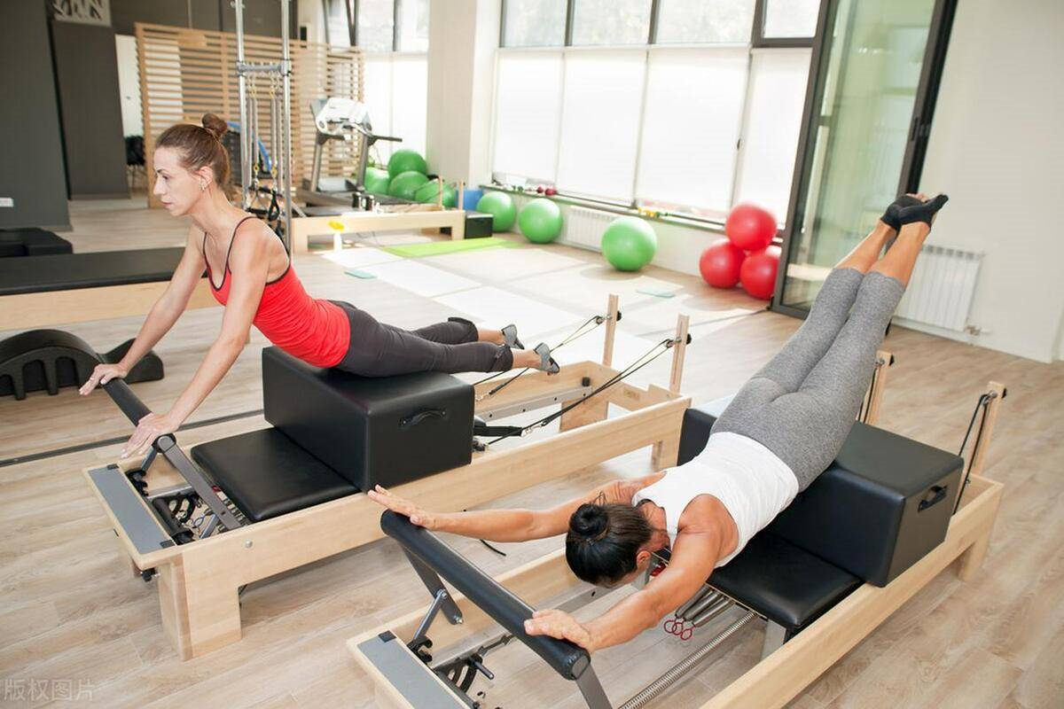 ��е������γ�